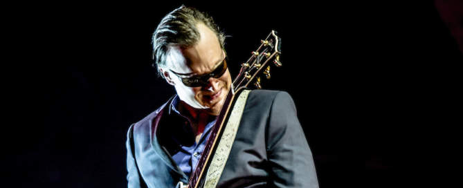 Joe Bonamassa Guitar Man