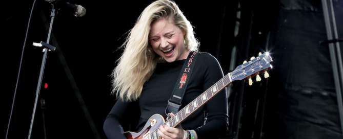 Joanne Shaw Taylor photo