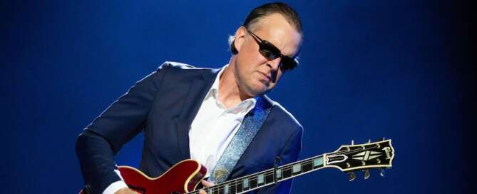 Joe Bonamassa, photo, Blues Deluxe Tour