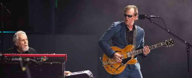 Joe Bonamassa, photo, Ball Peen Hammer