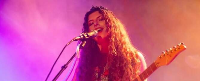 Hannah Wicklund, photo, 'Mama Said' Live At The Troubadour